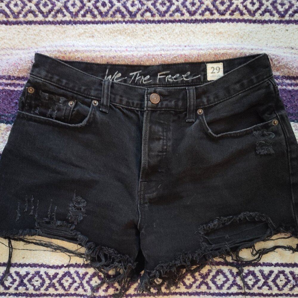 Free People Sofia Short in Black size 29 - Picture 6 of 7